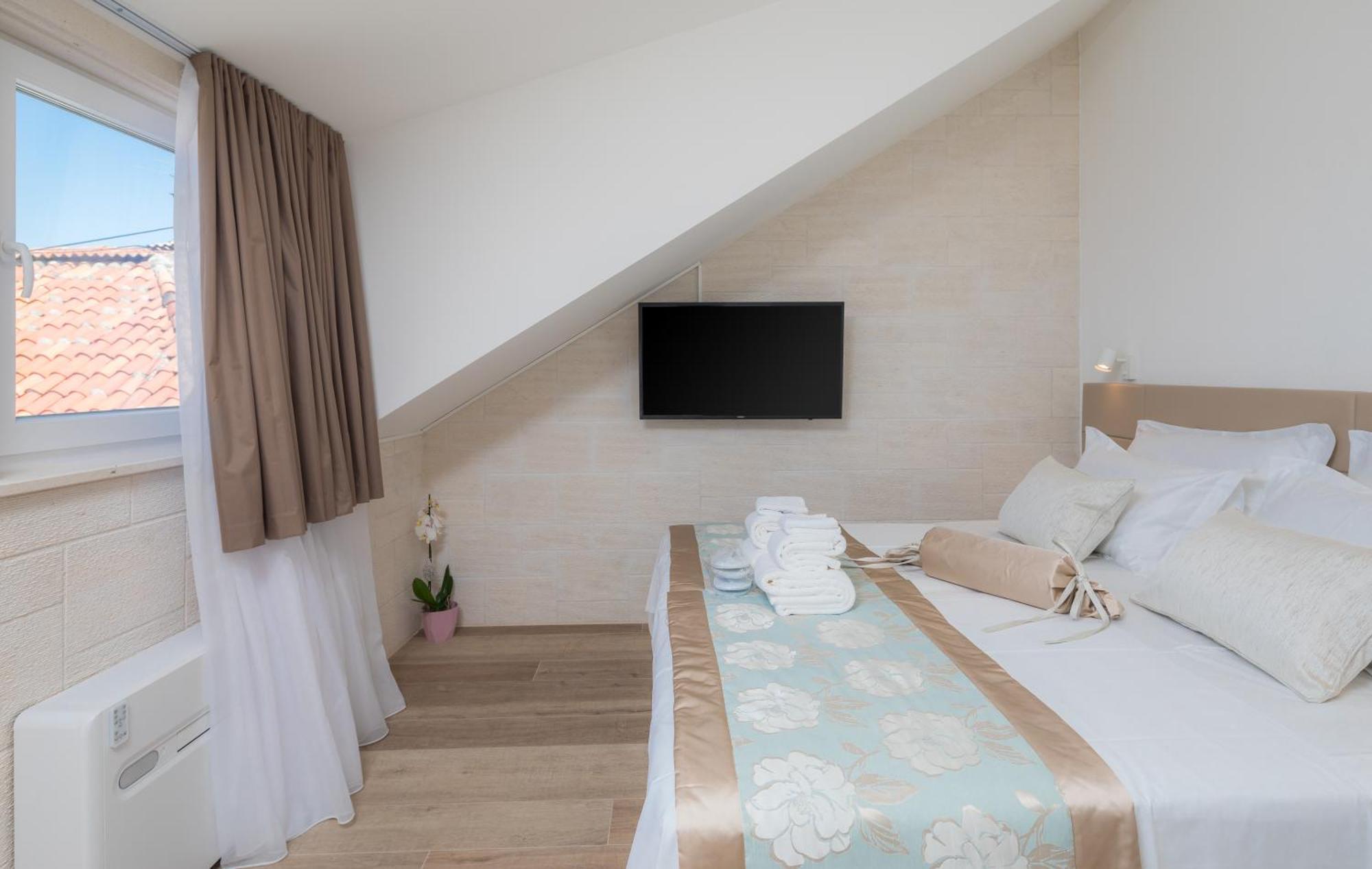 Nocleg ze śniadaniem Mediterra 4*
