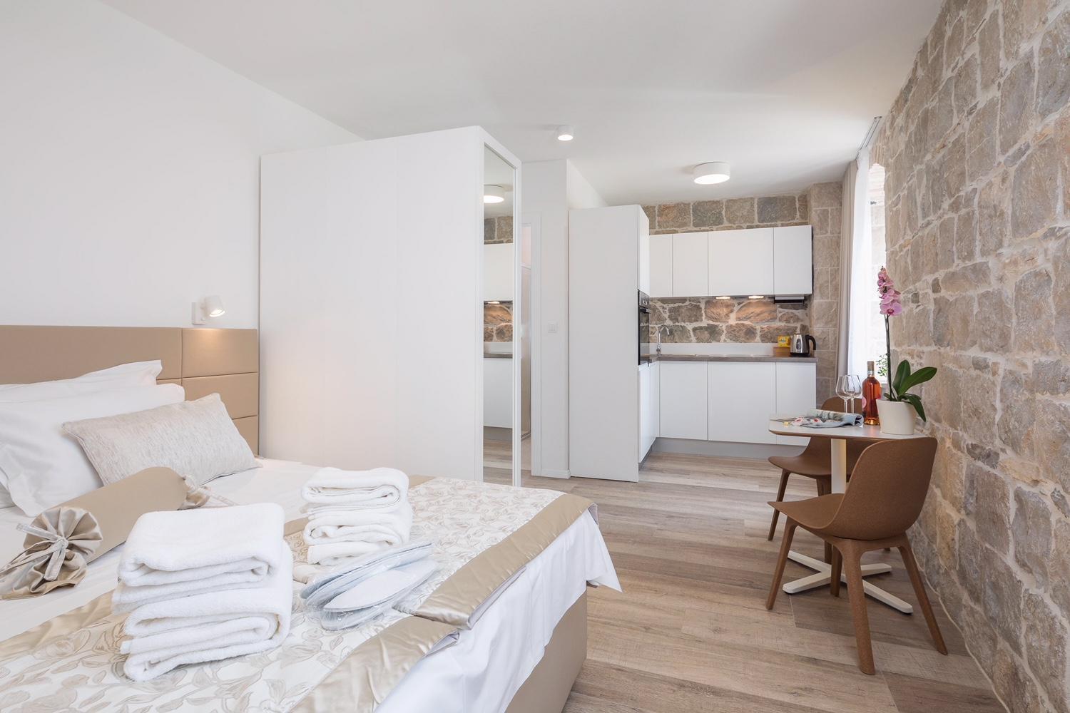 Nocleg ze śniadaniem Mediterra 4*